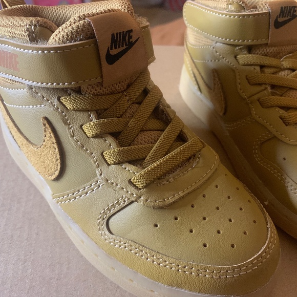 Nike mid - Picture 1 of 5